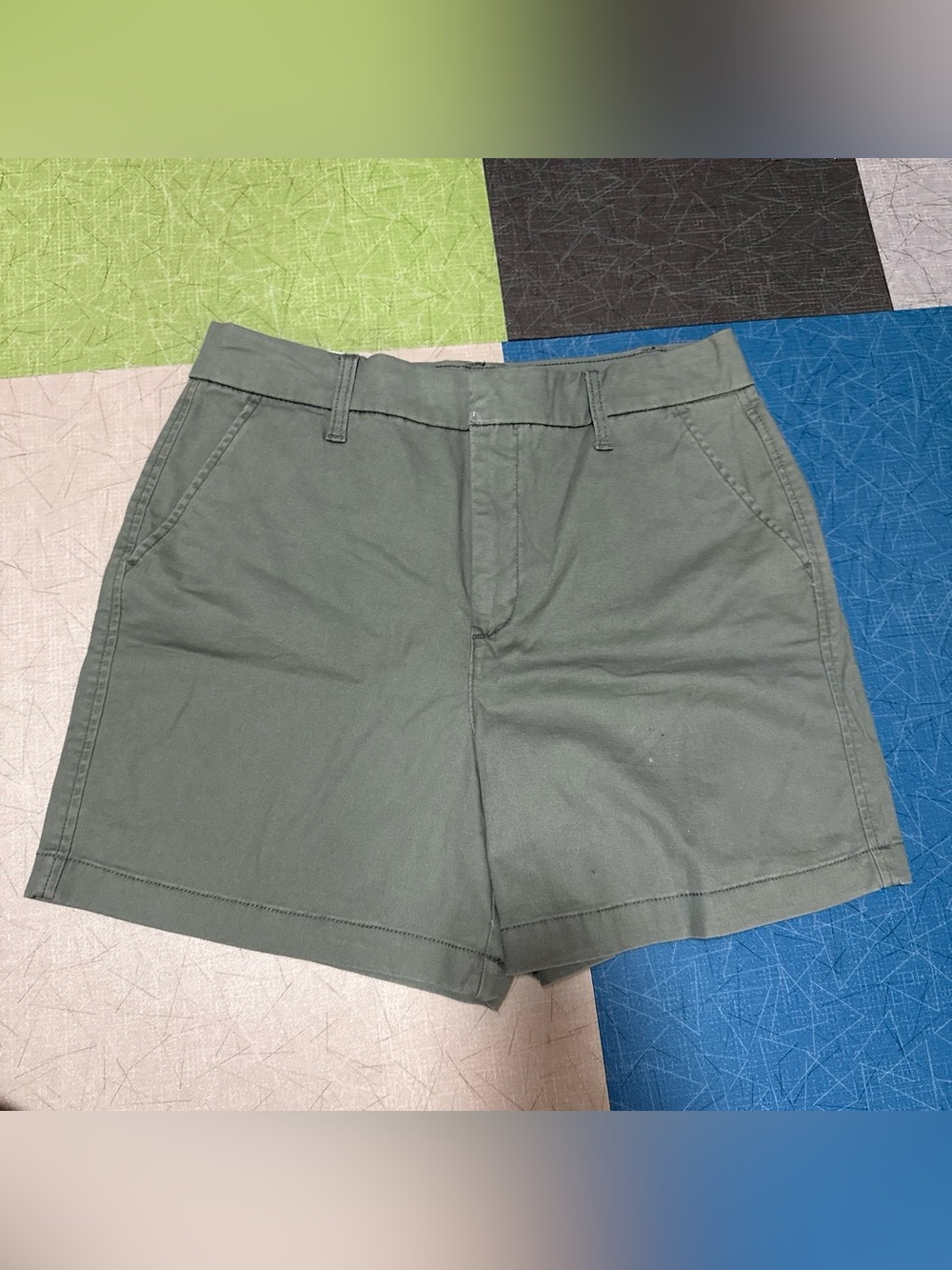 Gloria Vanderbill’s Women, Green khaki shorts